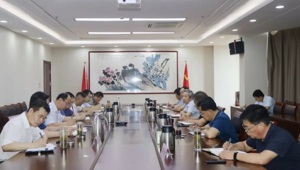 交投集團(tuán)召開創(chuàng)建全國文明城市暨迎接國家衛(wèi)生城市復(fù)審工作推進(jìn)會(huì)議