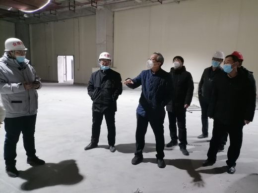 集團領導到重點項目現場辦公