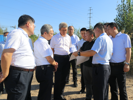 山東省路橋集團(tuán)、山東高速德州發(fā)展有限公司到交投集團(tuán)實(shí)地考察并簽訂合作協(xié)